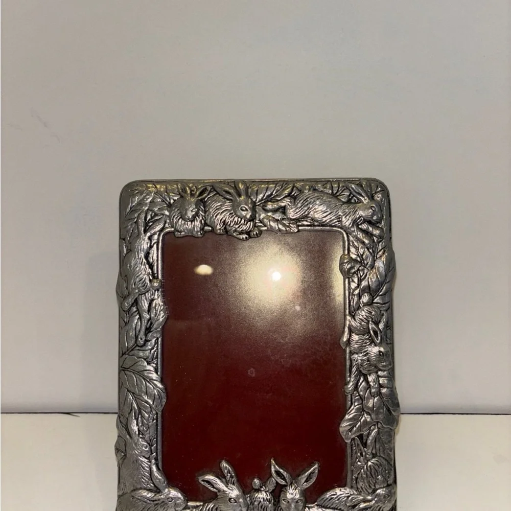 Vintage 1987 Arthur Court Silvertone Metal Bunny Rabbit Picture Frame 5x7